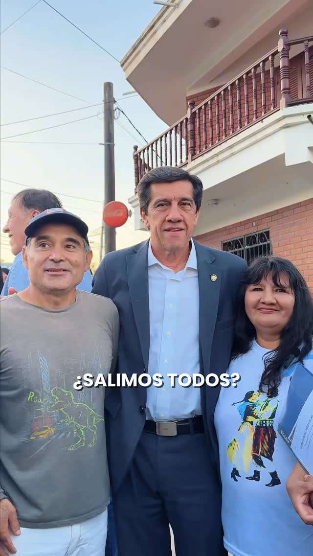 Imagen de la publicación de Carlos Sadir sobre inauguración del pavimento de Los Lapachos en Alto Comedero