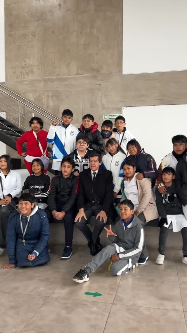 Imagen de la publicación de Carlos Sadir sobre encuentro con estudiantes de la Escuela N° 458 de Alto Comedero
