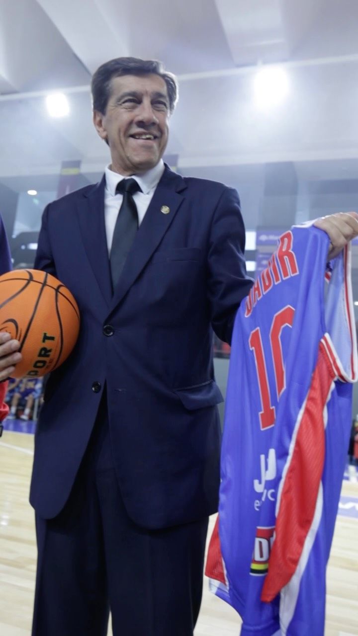 Imagen de la publicación de Carlos Sadir sobre saludo al plantel de Jujuy Básquet para la temporada 2026/27