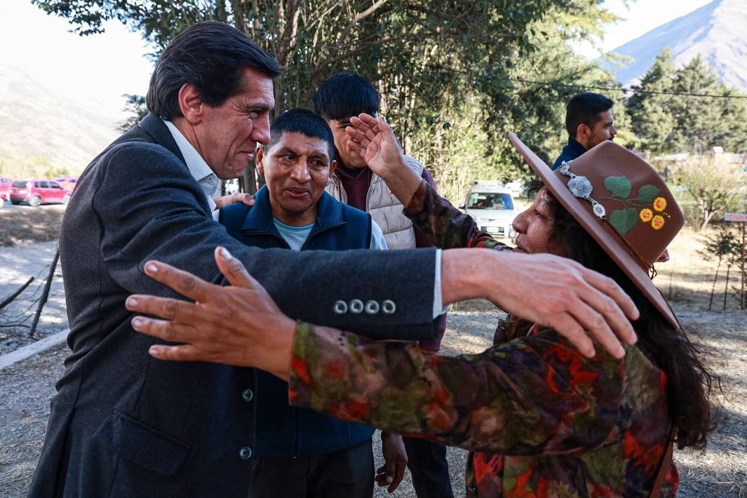 Imagen de la publicación de Carlos Sadir sobre festival del Yacón y la Pachamama con productores de Bárcena