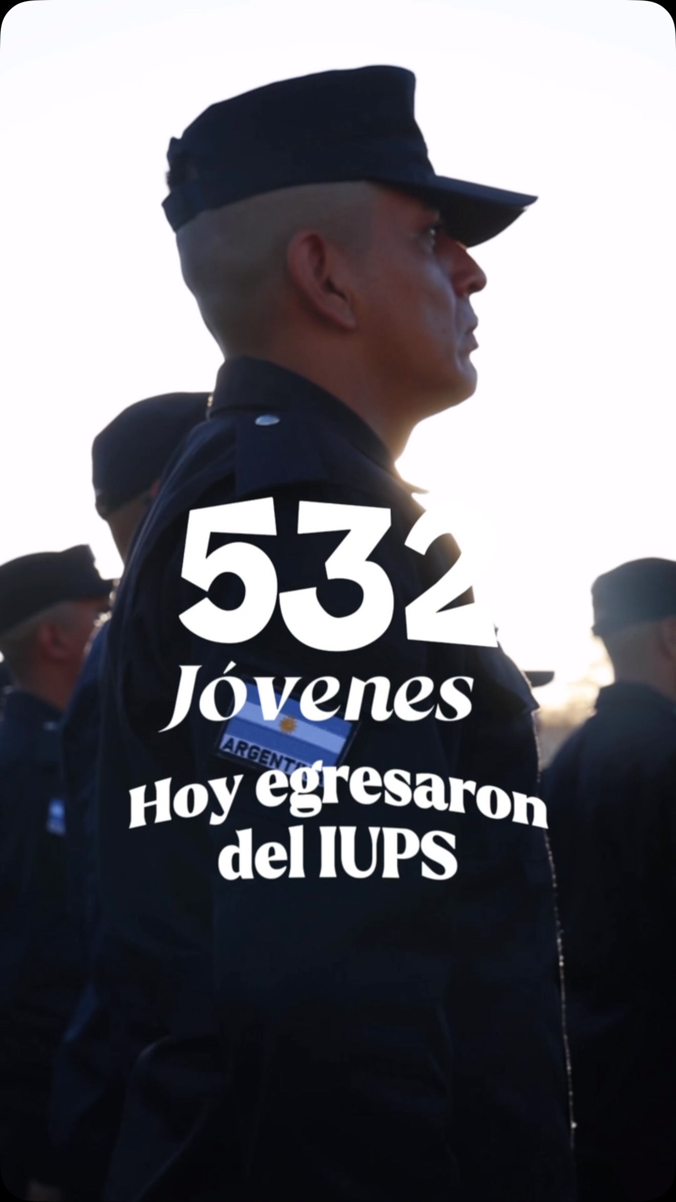 Imagen de la publicación de Carlos Sadir sobre egreso de 532 técnicos en seguridad del IUPS