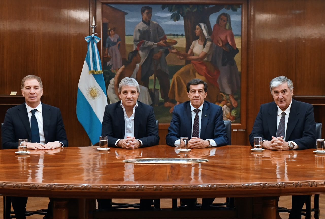 Imagen de la publicación de Carlos Sadir sobre reunión con autoridades nacionales sobre obras y proyectos para Jujuy