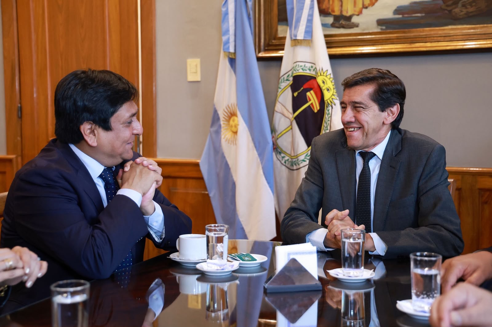 Imagen de la publicación de Carlos Sadir sobre reunión con el gobernador de Antofagasta sobre integración regional