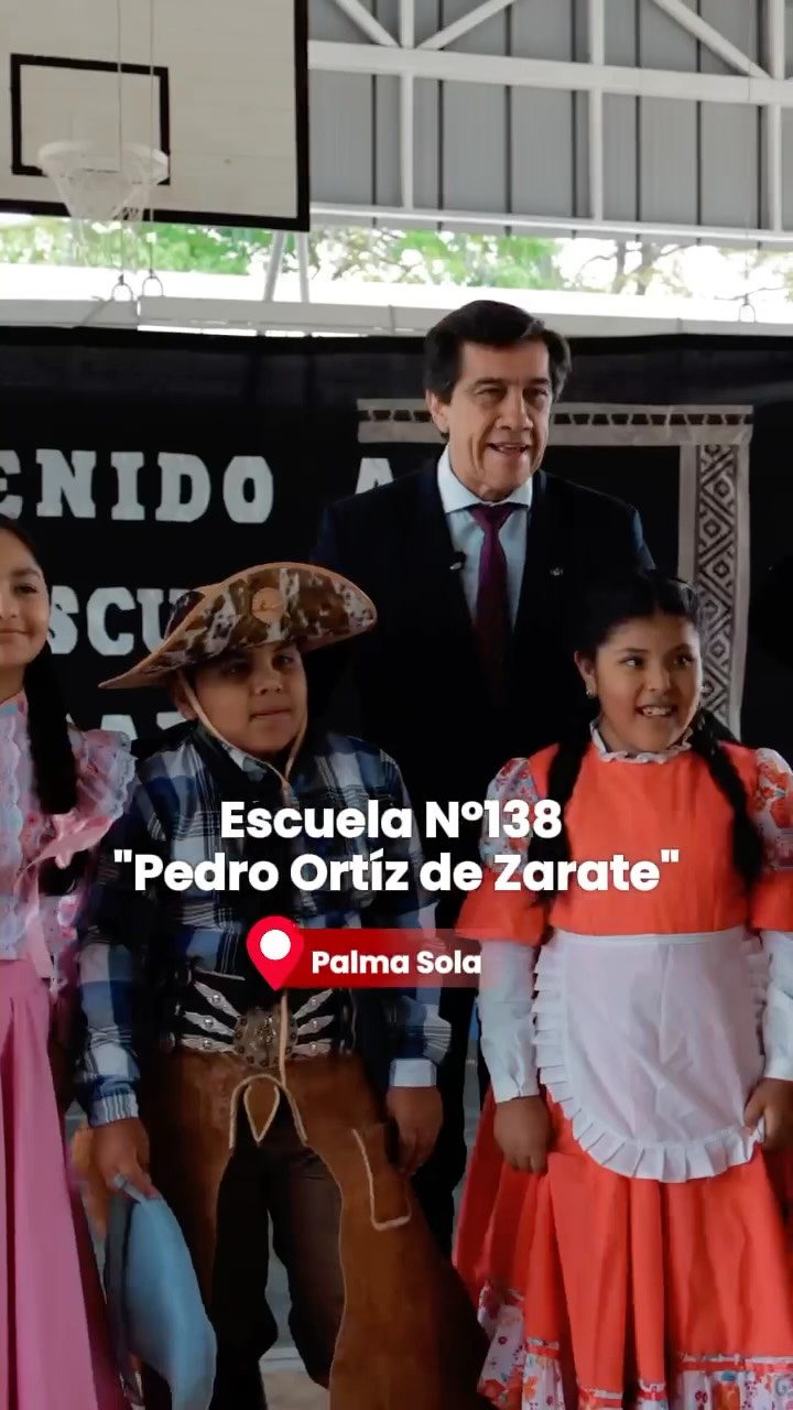Imagen de la publicación de Carlos Sadir sobre encuentro en la renovada Escuela N° 138 de Palma Sola