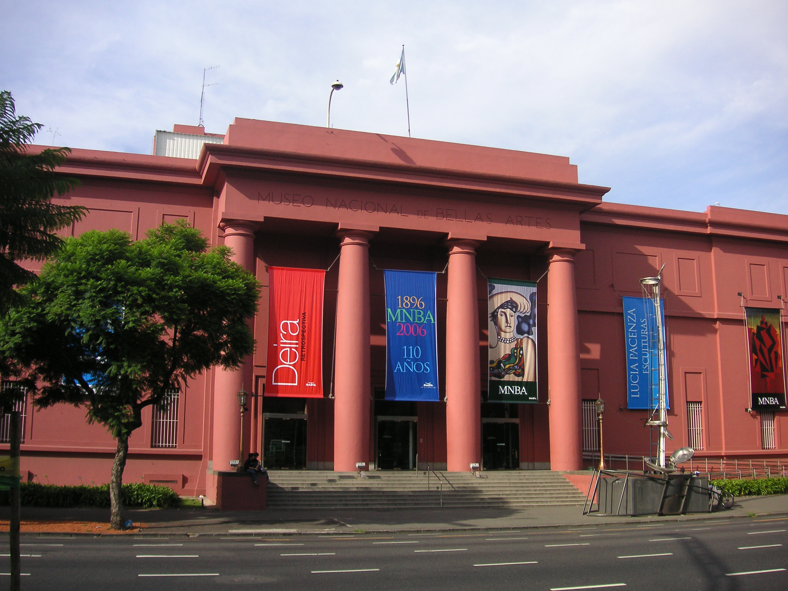 Fachada del Museo Nacional de Bellas Artes en Buenos Aires, archivo de 2007