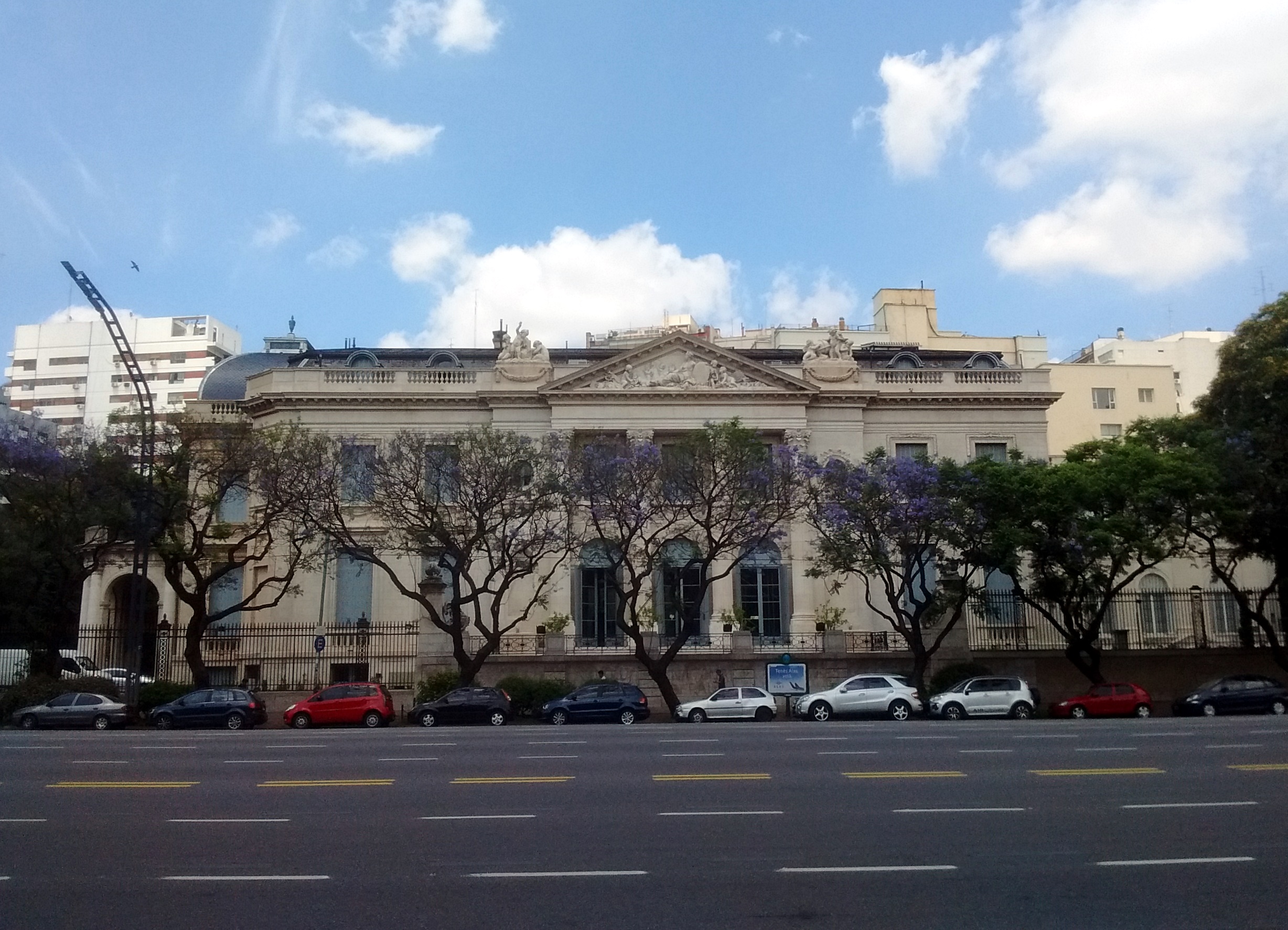 Fachada del Museo Nacional de Arte Decorativo en Buenos Aires, fotografía de archivo de 2015